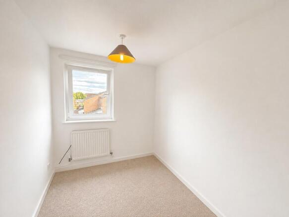3 bed End of Terrace to rent Image 6