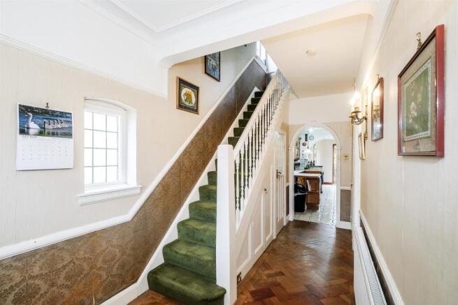 85 Highwood Gardens-13_web.jpg