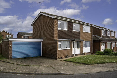 Treetops, Felixstowe