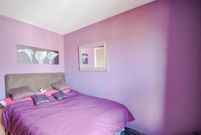 Bedroom 2, Carmens C