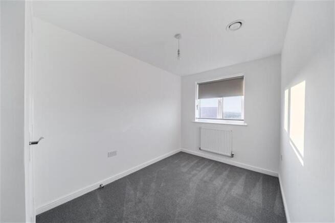 3 bed Semi-Detached to rent Image 7