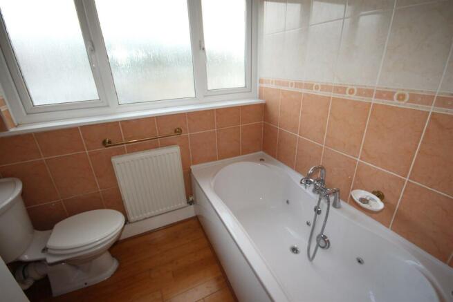 Bathroom.JPG