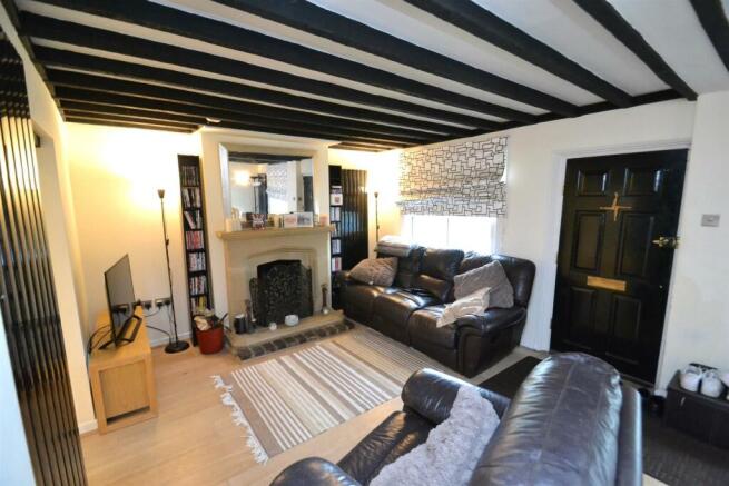 Living Room 1.JPG