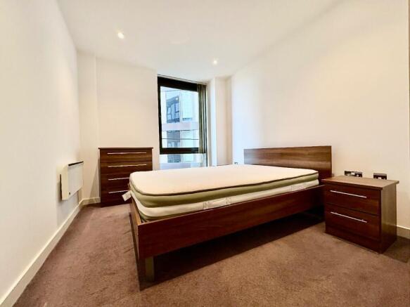 1 bed Apartment to rent Image 5