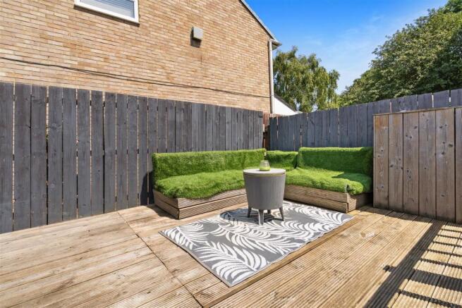 3 bed Semi-Detached for sale Image 9
