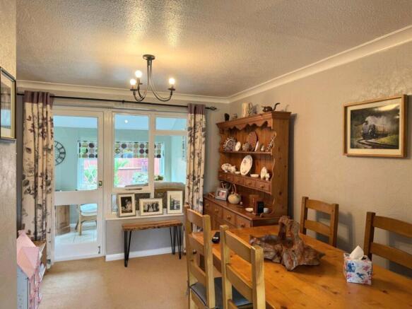 3 bed Semi-Detached for sale Image 6