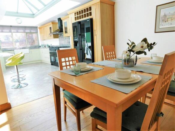 Kitchen & ...