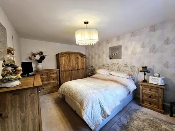 3 bed Detached for sale Image 11
