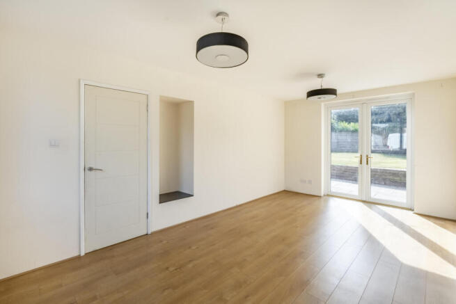 2 bed Semi-Detached for sale Image 3