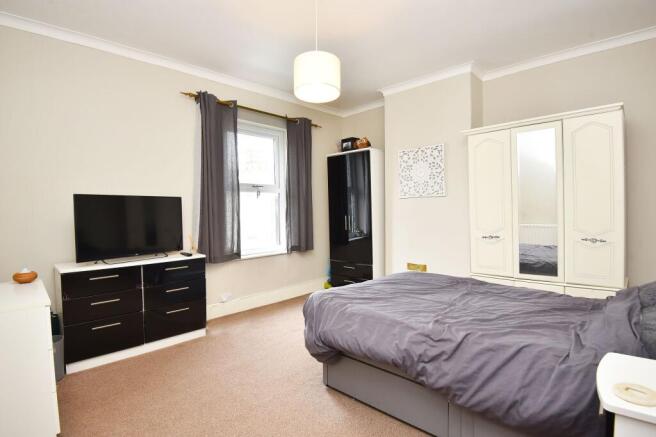 2 bed House for sale Image 4