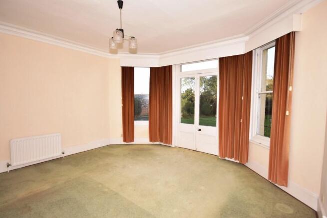 LIVING ROOM 2