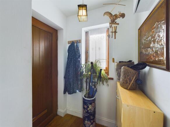 Hallway.jpg