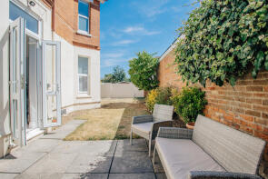 22, St Leonard's Road, Bournemouth BH8 8QW