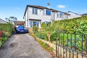 3, Ringwood Gardens, Whinmoor, Leeds LS14 1AW