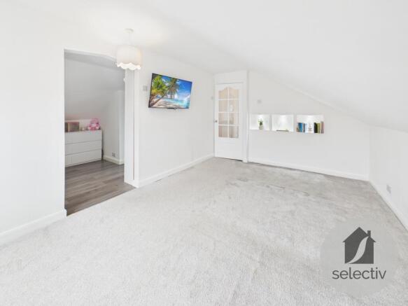 3 bed Semi-Detached Bungalow for sale Image 11