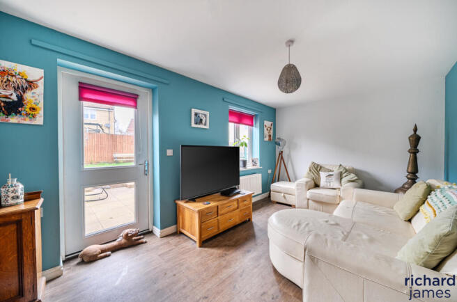 e2fceea3aeeb4ef8a8b888b3330eb607