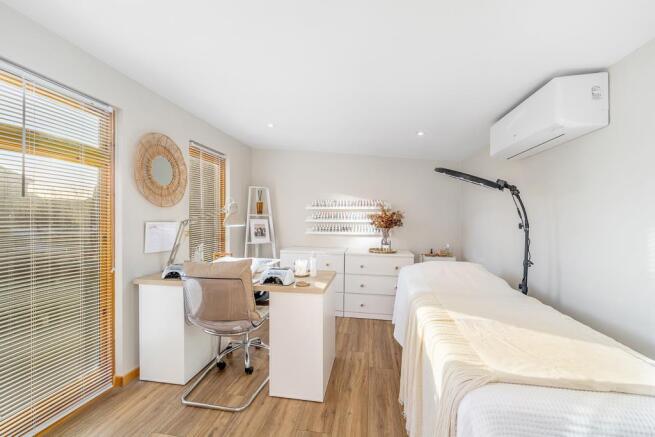 Office/Summer House
