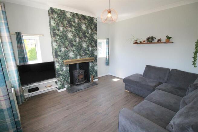 Kenilworth Road, 109, lounge].JPG