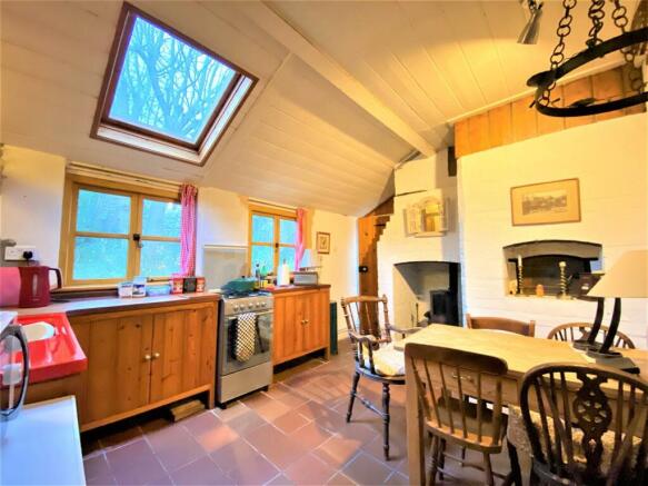 Kitchen 2 Rock.JPG