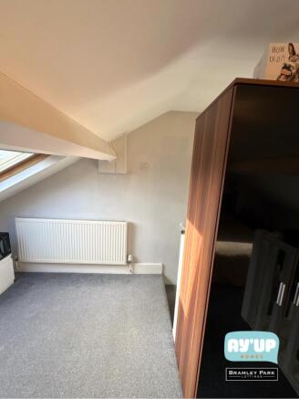1 bed House Share to rent Image 4