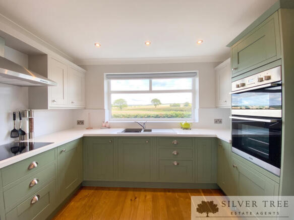 kitchen...jpeg