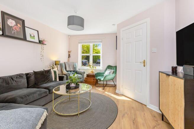 27 Silverknowes Eastway, Edinburgh, EH4 5NE photo 4
