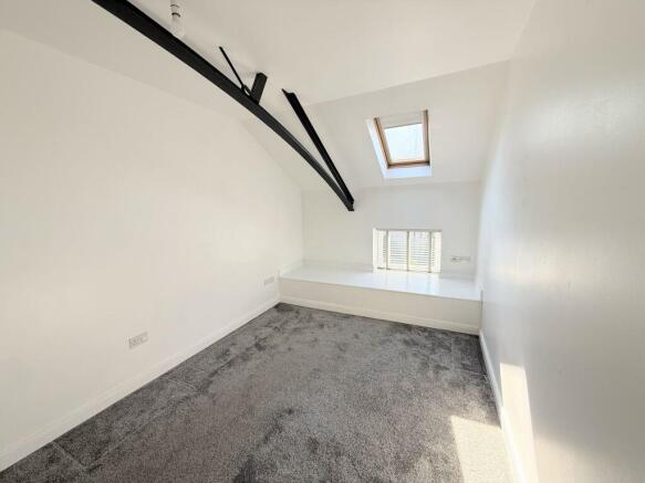 2 bed Flat to rent Image 4