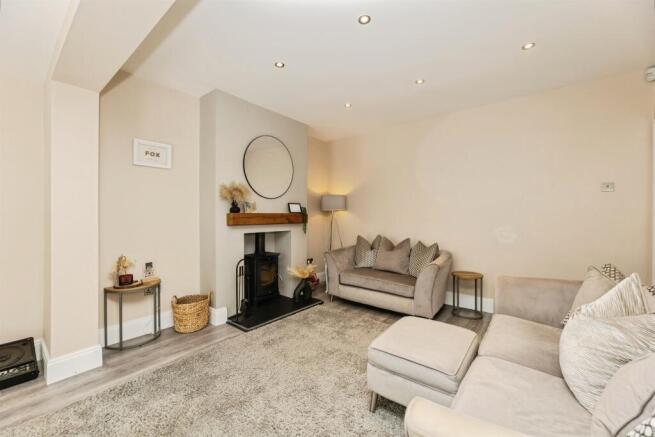3 bed Semi-Detached for sale Image 6