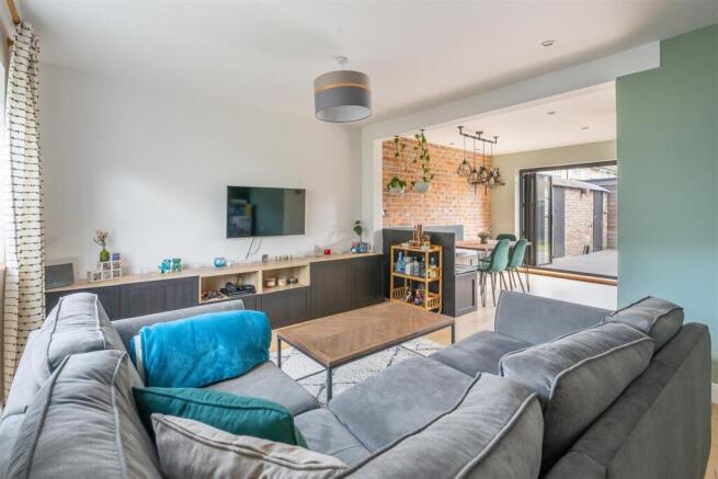 Marriott Road, E15