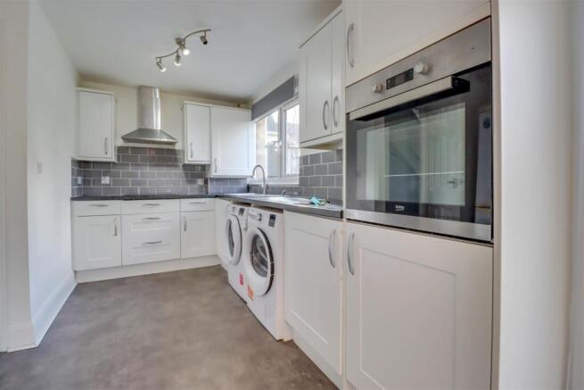 9 FRANKLINS WAY-13.jpg