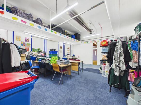 CAM03481G0-PR0139-STILL008