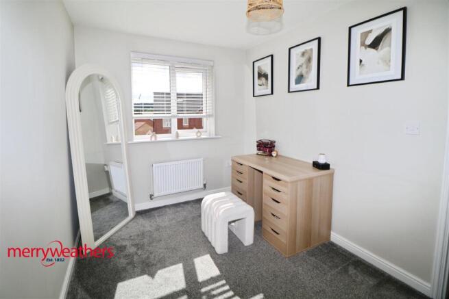 2 bed Semi-Detached for sale Image 11