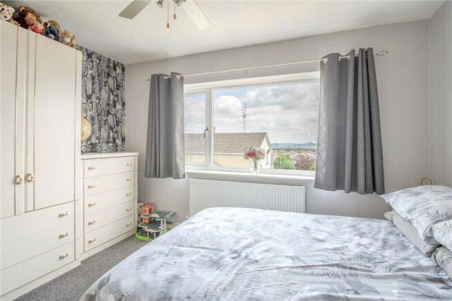 3 bed Semi-Detached for sale Image 10