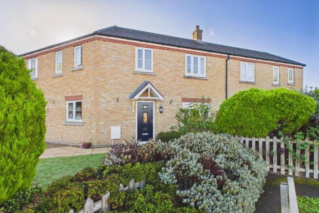 Ewemove-Spalding- 2 Derwent Way Front View Of Hous