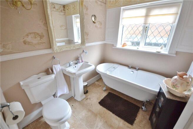 Ground Floor Bathroo