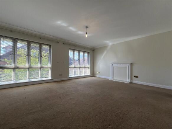 Sitting/Dining Room