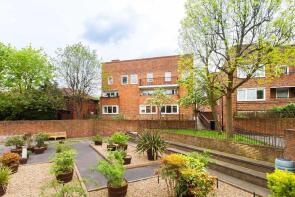 32, Cowdenbeath Path, London N1 0LG