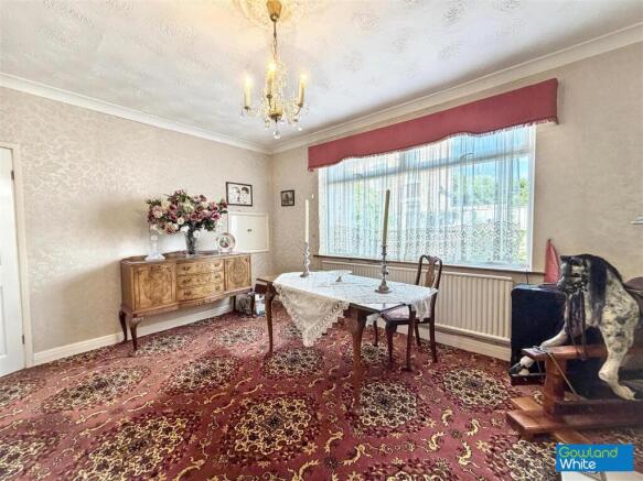 4 bed Semi-Detached for sale Image 10