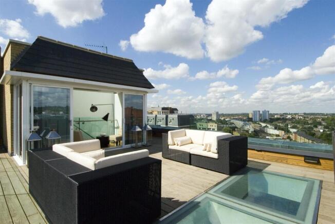 TERRACE3.jpg