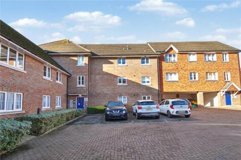 Albion Way, Edenbridge, Kent, TN8