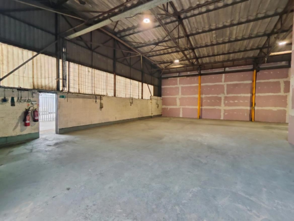 grok-image-e759fd43-2aee-482a-92a5-6dfc0cb8c9ff.pn