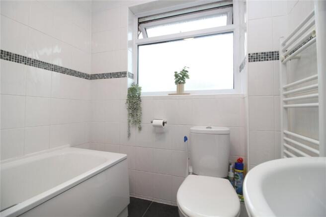 Woodlands Close, Bransgore, Dorset, BH23 photo 4