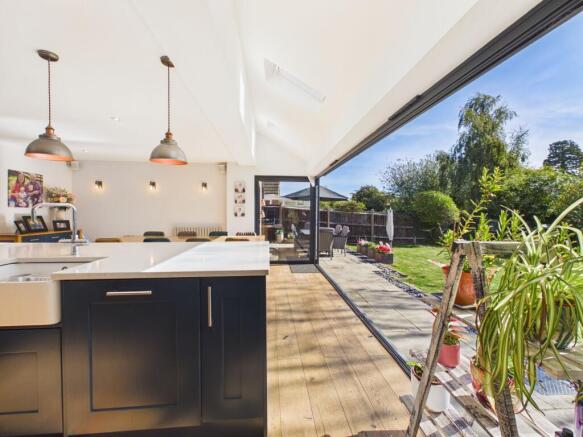 Kitchen/Dining Room