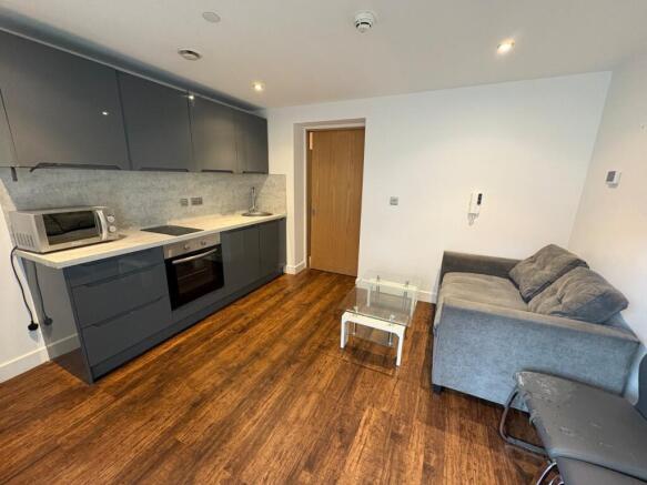 Not Specified to rent Image 9