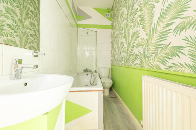 6 bed Block of Apartments for sale Image 12