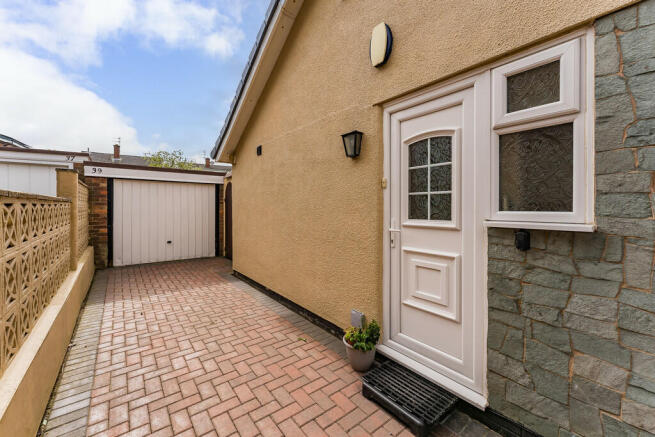 39 NARROW LANE-10