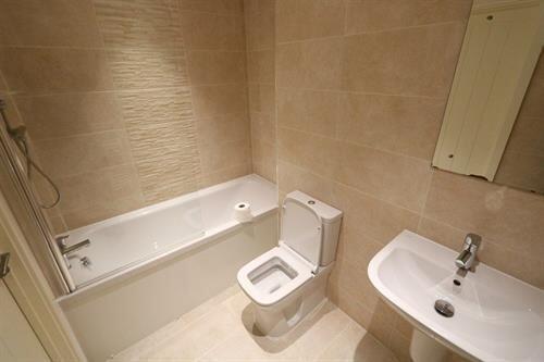 Grove House, Old Trafford, M16 photo 4