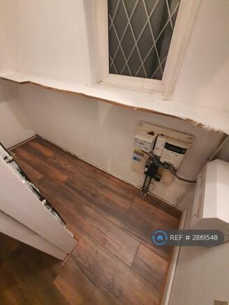 3 bed Semi-Detached to rent Image 4