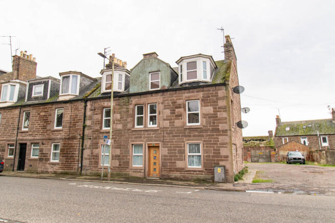 3-bed flat on Hill Street, Montrose, DD10, £125,000