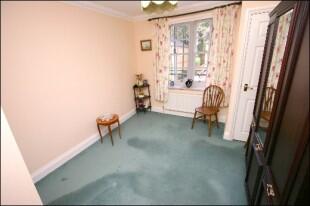Bedroom 2 Photo 1
